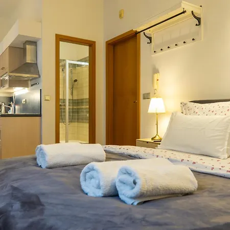 Cozy Retreat In The Old Town Apartment *