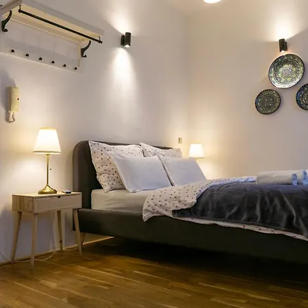 Apartment Cozy Retreat In The Old Town